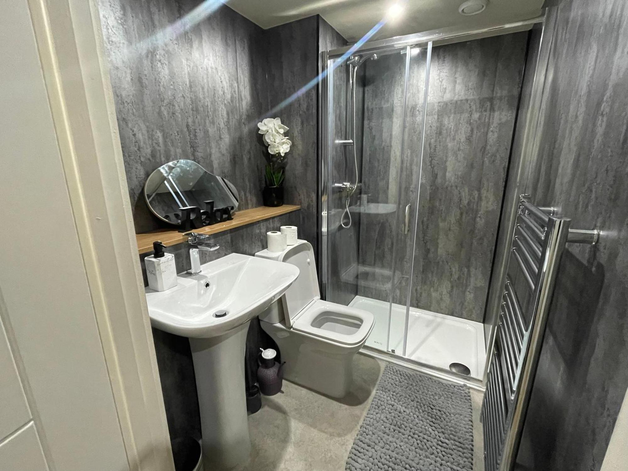 Luxury Mezzanine Apartment In Central Leeds Central Station Exterior photo